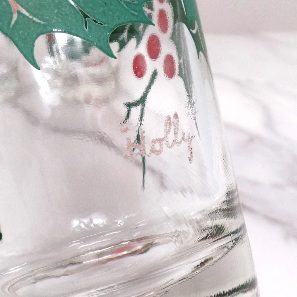 Vintage Christmas Glasses: Poinsettia & Holly - Set of 4 (1960s)